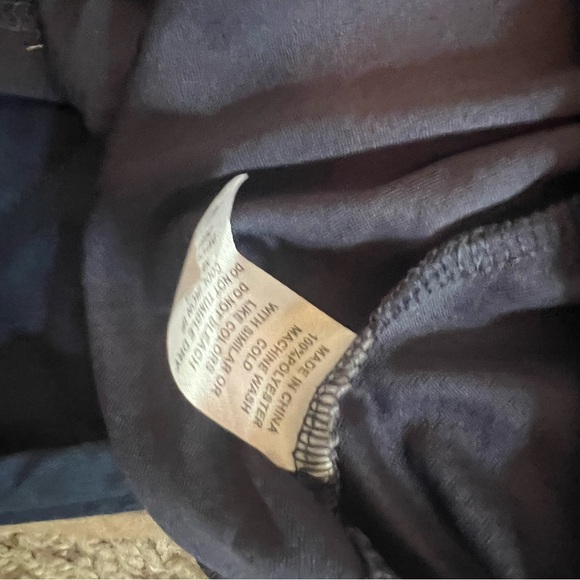 2 Men’s Size Medium Athletic Long Sleeve sweatshirts. Nike and XPBX. FREE SHIP - Picture 4 of 12